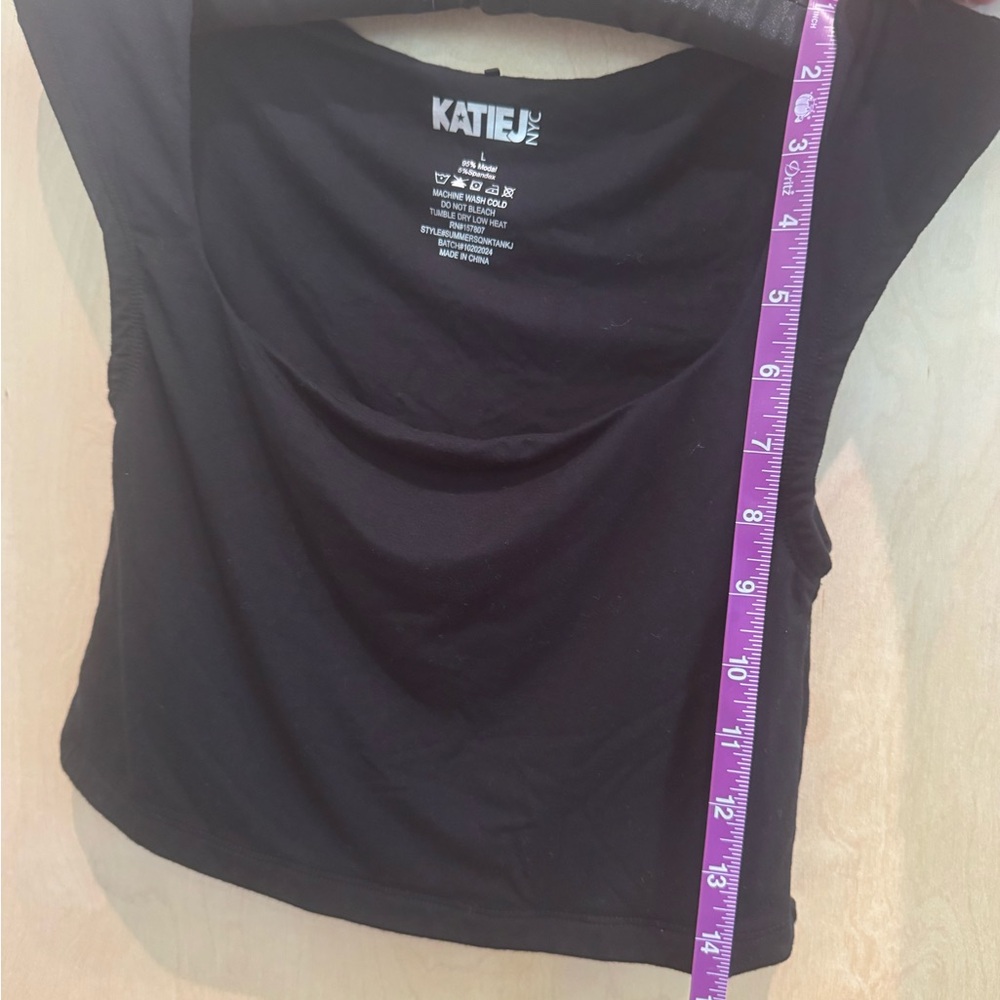 Katie J NYC cap sleeve crop top - Picture 4 of 4